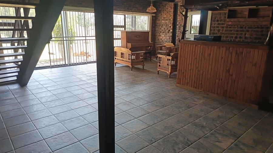 5 Bedroom Property for Sale in Quaggafontein Free State